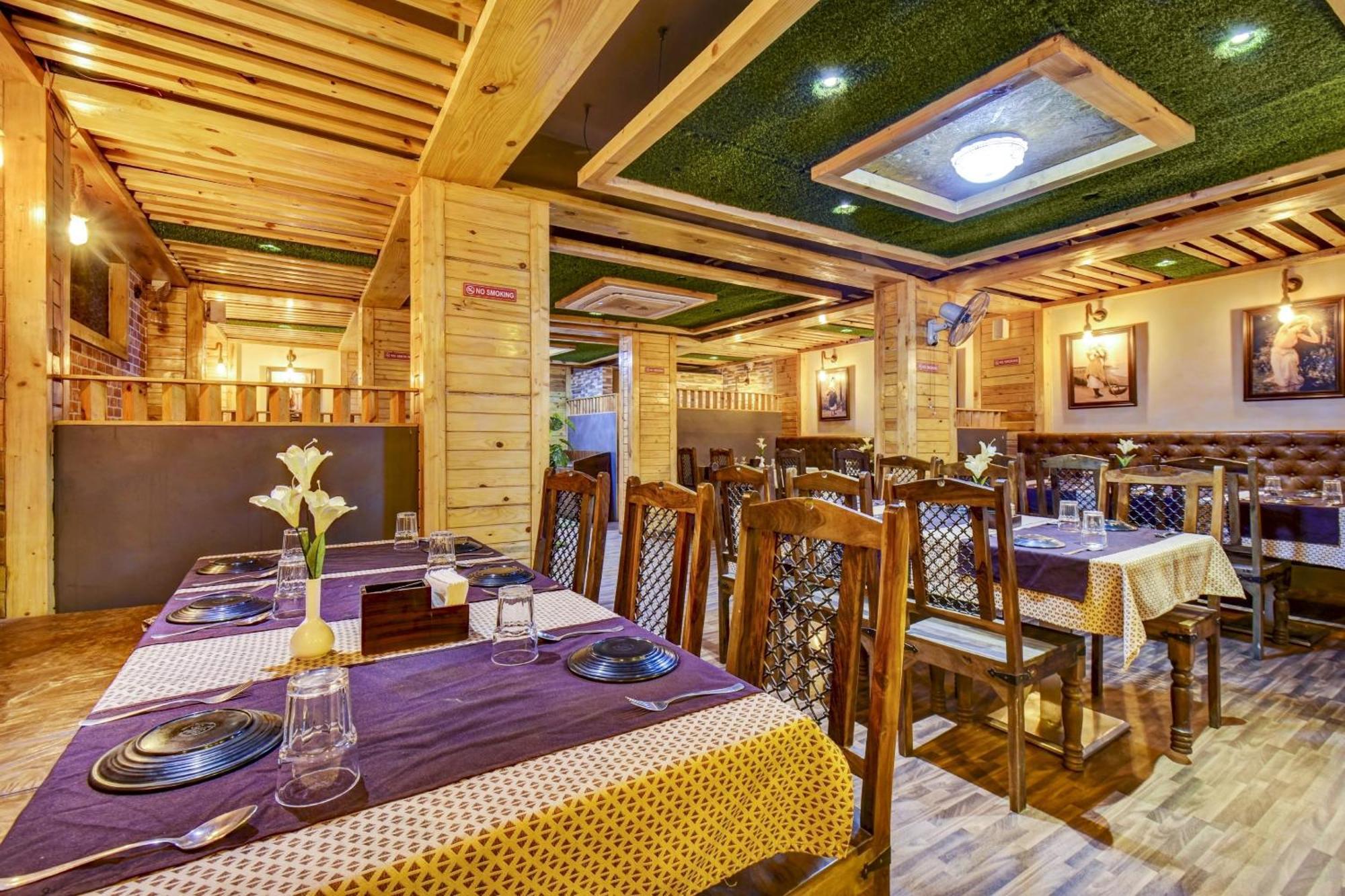 Townhouse Oak Hotel Chaitanya Executive Near Fun Time Multiplex Pune Eksteriør billede